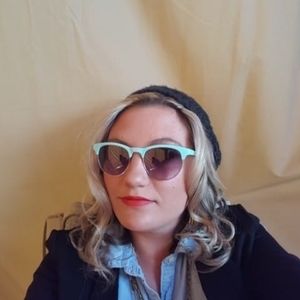 Meet your Posher, Natalie